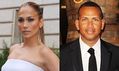 Jennifer Lopez Shares Intimate Photo With Alex Rodriguez From Their Weekend