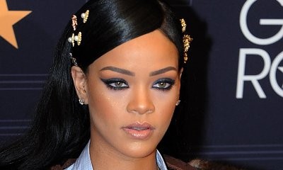 Rihanna Parades Her Hot Bot in Bikini During Mexican Getaway