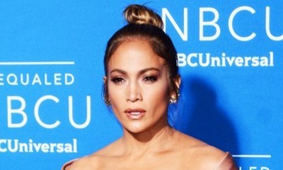 Oops! J.Lo Exposes Her Private Part in High-Slit Dress