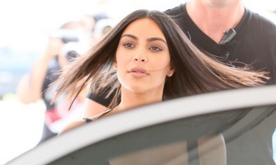 Does Kim Kardashian Dye Her Hair Pink?