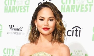 Topless Chrissy Teigen Shows Off Fresh Spray Tan on Snapchat