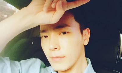 Super Junior's Donghae Shows Love to Fans After Being Discharged From Military