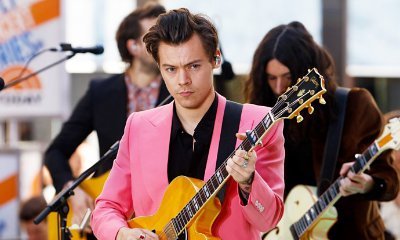 Harry Styles Kicks Off World Tour With One Direction's Classics - Watch!