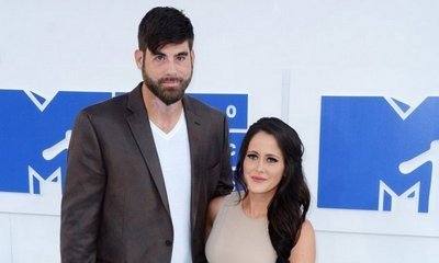 'Teen Mom' Star Jenelle Evans Marries David Eason in Backyard Ceremony
