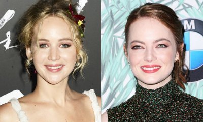 Jennifer Lawrence Photobombs Emma Stone on Red Carpet of the Governors Awards