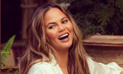 Chrissy Teigen Savagely Slams Instagram User for Accusing Her of Getting Plastic Surgery