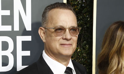 Golden Globes 2018: Tom Hanks Takes Advantage of the Open Bar, Serves Martini to Guests