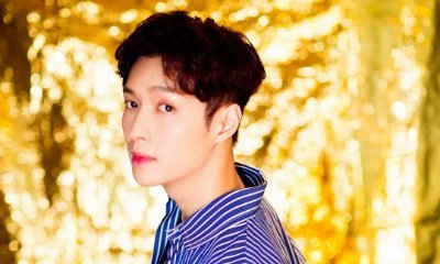 EXO's Lay Moves Everyone's Heart With This Sweet Picture With His Mother