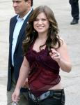 Kelly Clarkson Still Dark in Japan-Only Single