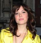 Mandy Moore Helps Launching New Website to Help Women Balance Their Lives