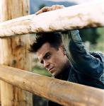 Planning to Quit Touring, Robbie Williams to Reject 1.5 Million Offer for a Gig