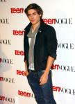 Zac Efron Rumored to Bare All in Broadway Play 'Equus'