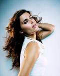 Nelly Furtado's 'Manos Al Aire' Music Video Arrives