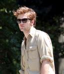 Robert Pattinson: 'I Don't Have a Girlfriend'