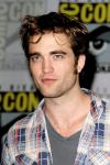 Robert Pattinson Denies Saying He Is Single