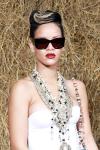 Rihanna to Cover Up for Abu Dhabi Gig on New Year's Eve