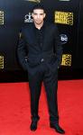Drake to Have Calm Live Performance Post Knee Injury