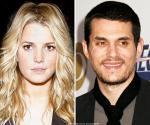 Jessica Simpson Brushes Off John Mayer's Personal Apology
