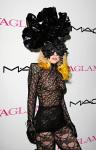 Lady GaGa Chooses to Be Single