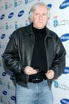 Journalist: James Cameron Is Making 'a Smurf-Murdering Movie'