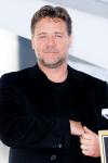 Russell Crowe Showing Off His Archery Skill on TV Show
