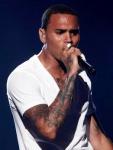 2010 BET Awards: Chris Brown Pays Emotional Tribute to Michael Jackson
