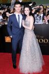 Kristen Stewart Having 'Hard' Times When Kissing Taylor Lautner