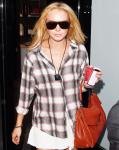 Lindsay Lohan Drinks Milkshakes to Soothe Pain After Tooth Surgery