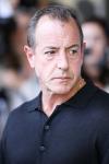 Lindsay Lohan's Dad Wants Her Doctors Investigated