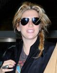 Ke$ha Brushed Off by Party-Goers at BMF Music Lounge