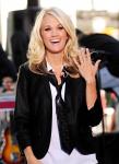 Carrie Underwood Shops Groceries Herself