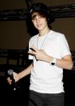 Mom Denies Justin Bieber's Split With Manager