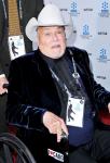 Director Looking for Replacement for Tony Curtis in 'Morella'