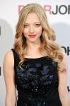 First Look at Amanda Seyfried With Her 'Red Riding Hood'