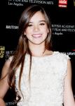 Hailee Steinfeld Gets $100,000 Over 'True Grit' Co-Stars' Swears