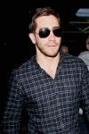 Jake Gyllenhaal NOT Buying Diamond for Taylor Swift's Birthday