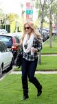 Lindsay Lohan Denies Dating Tom Hardy