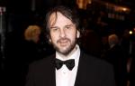 'Hobbit' Director Peter Jackson Is Home After Surgery