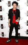 Deryck Whibley Hospitalized With Severe Pneumonia