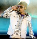 Justin Bieber Writing New Music for 2011 Release