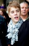 Justin Bieber Apologises for Plane Behaviour