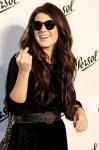 Shenae Grimes Explains Alleged 'Flipping the Bird' Salute to Publicist