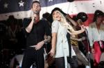 Maroon 5's 'Moves Like Jagger' Video Gets New Official Preview