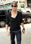 Enrique Iglesias Reveals Size of His Penis During Concert