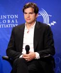 Ashton Kutcher to Read Letterman's List From 'Two and a Half Men' Set