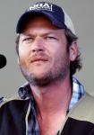 Blake Shelton Delays Concerts After Dad's Passing