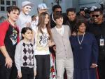 Michael Jackson Immortalized in Handprint Ceremony, Justin Bieber Gives Emotional Tribute