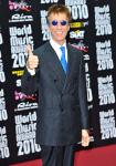 Robin Gibb Cancels More Performances After Surgery