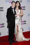 Justin Bieber Writing and Producing Song for Selena Gomez
