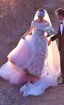Anne Hathaway Marries Adam Shulman in Sunset Ceremony